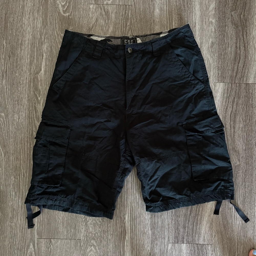 CSG Men's Black Cargo Shorts SIZE 36